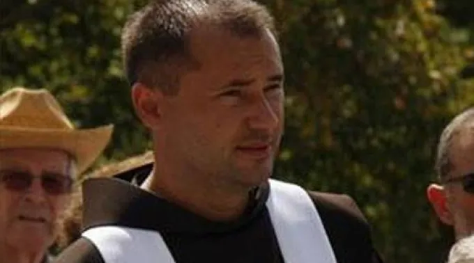 sacerdote croata.jpg ?? 